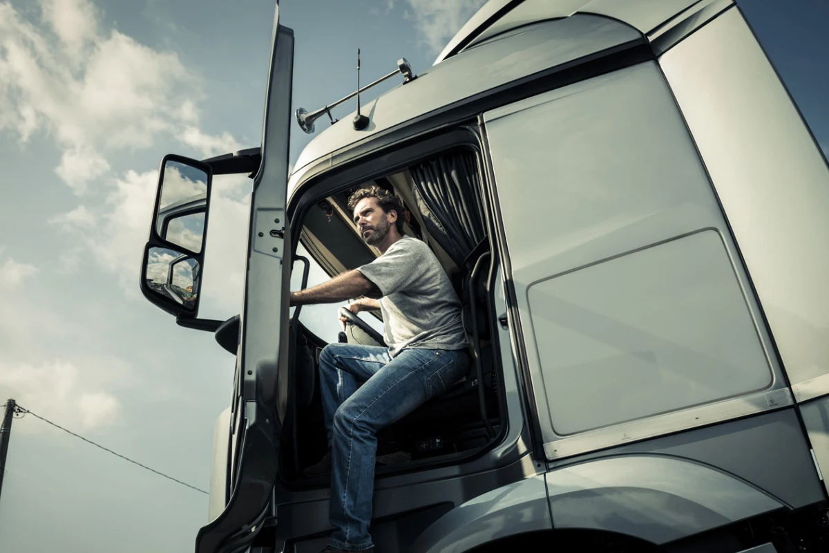 هر آنچه باید درباره شغل راننده کامیون بدانید