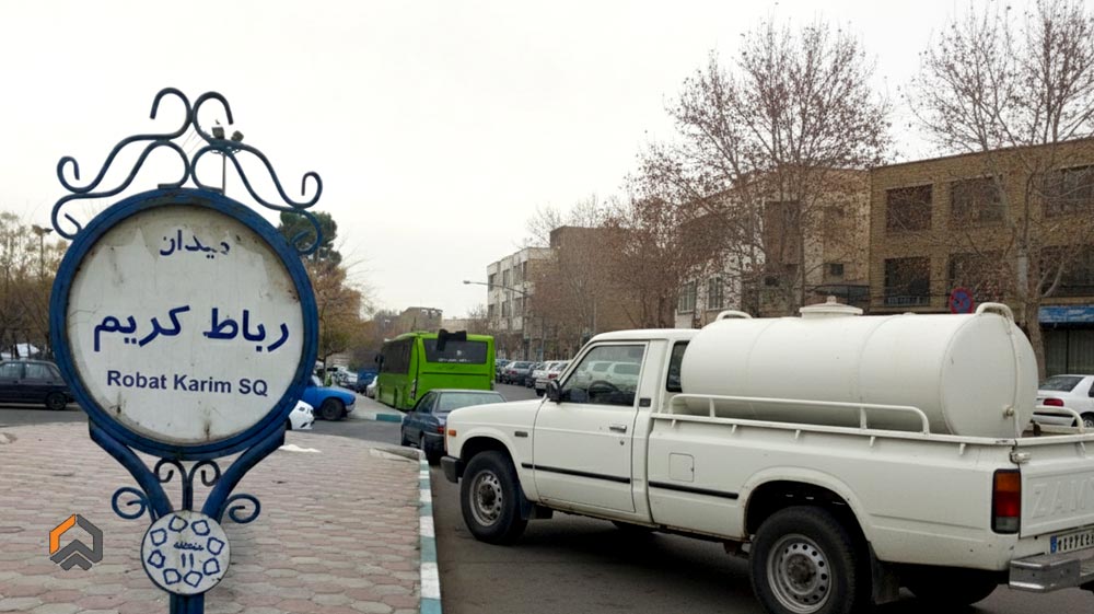 راهنمای کسب درآمد در شهر رباط کریم؛ ابزار لازم نیسان آبی و گوشی موبایل